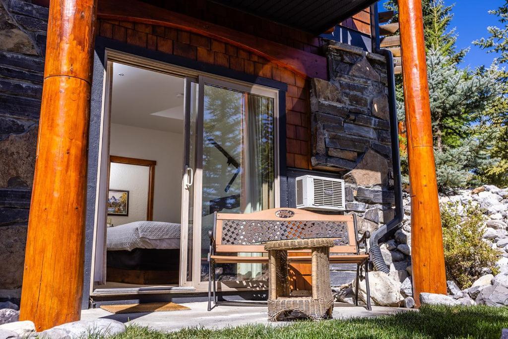 A Bear And Bison Country Inn 4*