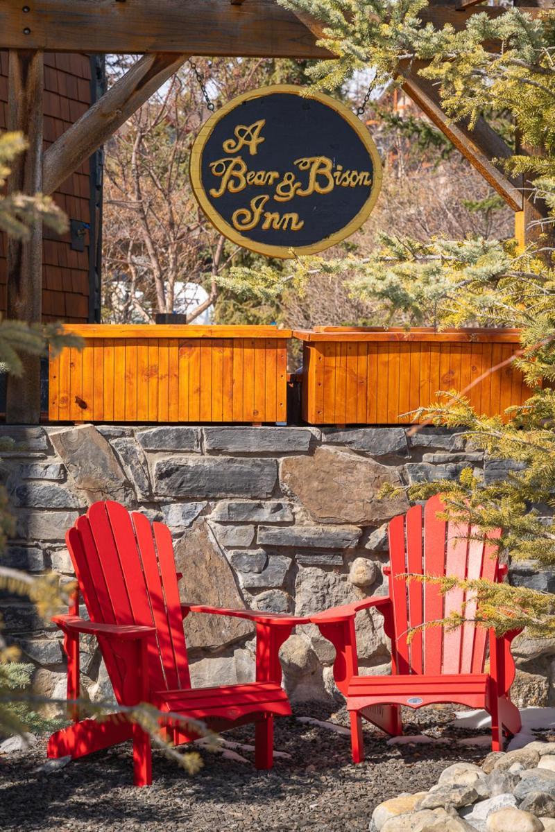 Inn A Bear And Bison Country Canmore